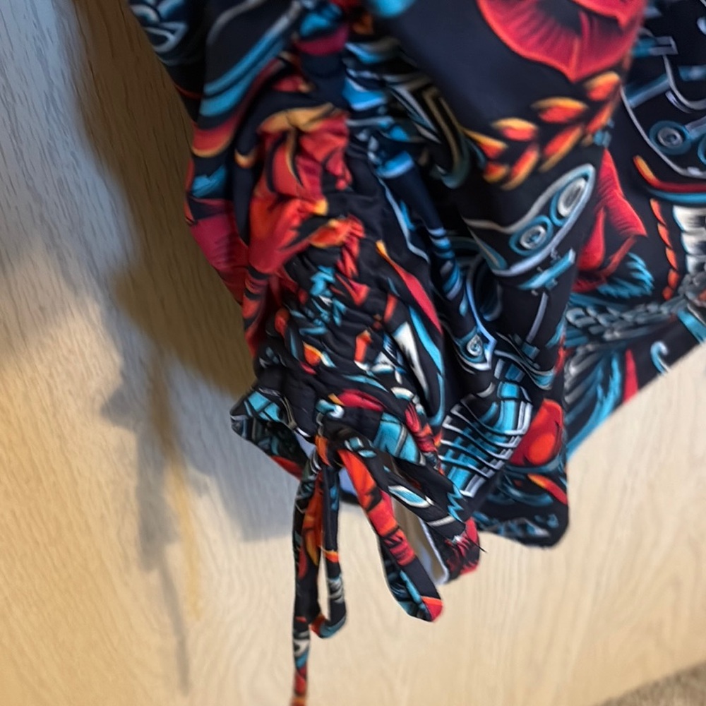 Red and Black Sleeveless Sheath Mini Dress - Picture 4 of 6